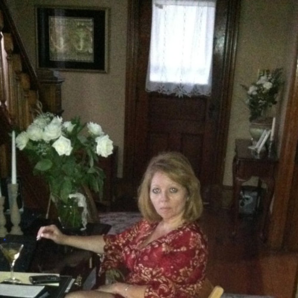 Meet your Posher, Tina